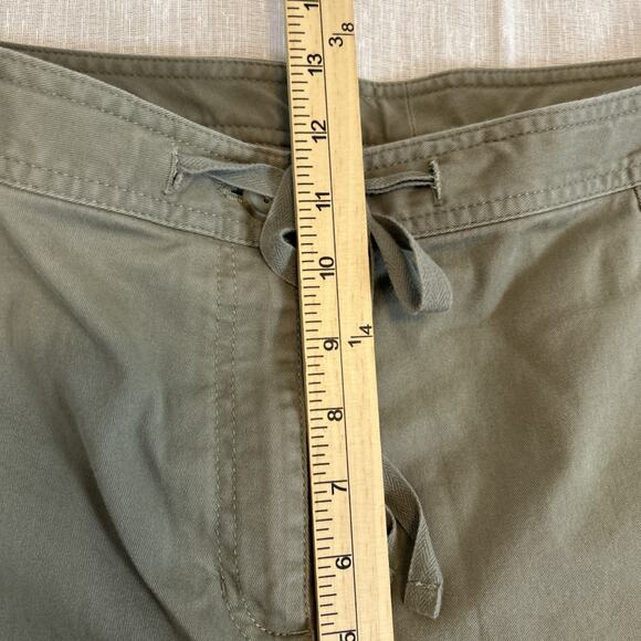 L.L. Bean Women's Favorite Fit Flannel Lined Green Sz 20 Cargo Pants - Picture 8 of 9